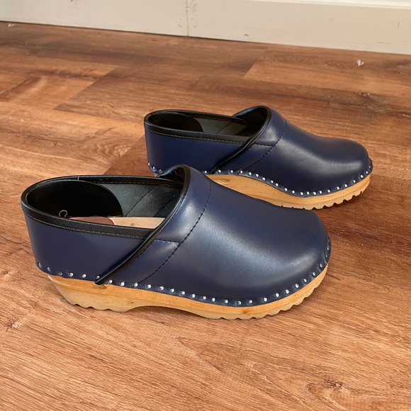 Troentorp Swedish Clogs Leather Wood Size 37 Studded Navy Blue Arch Support